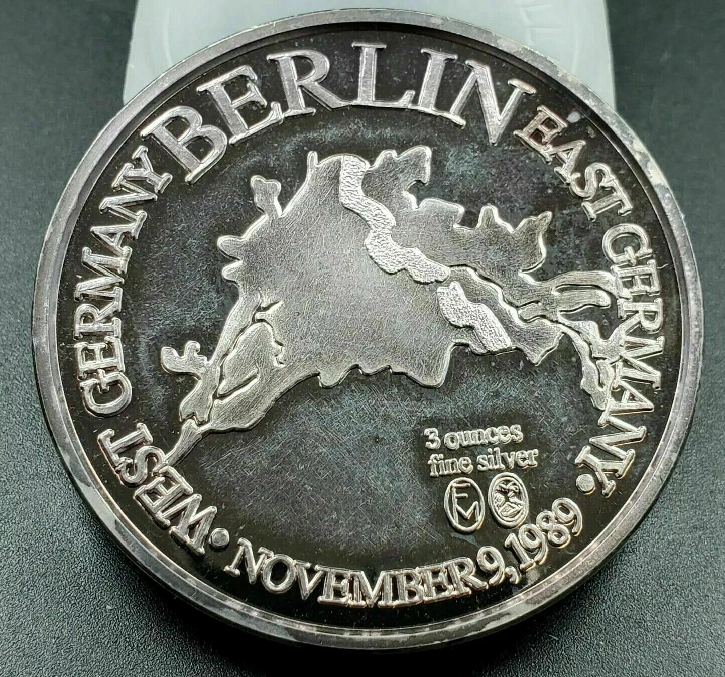 1989 The Berlin Wall East West Germany 3 Troy Oz .999 Fine Silver AG COA BOX8966